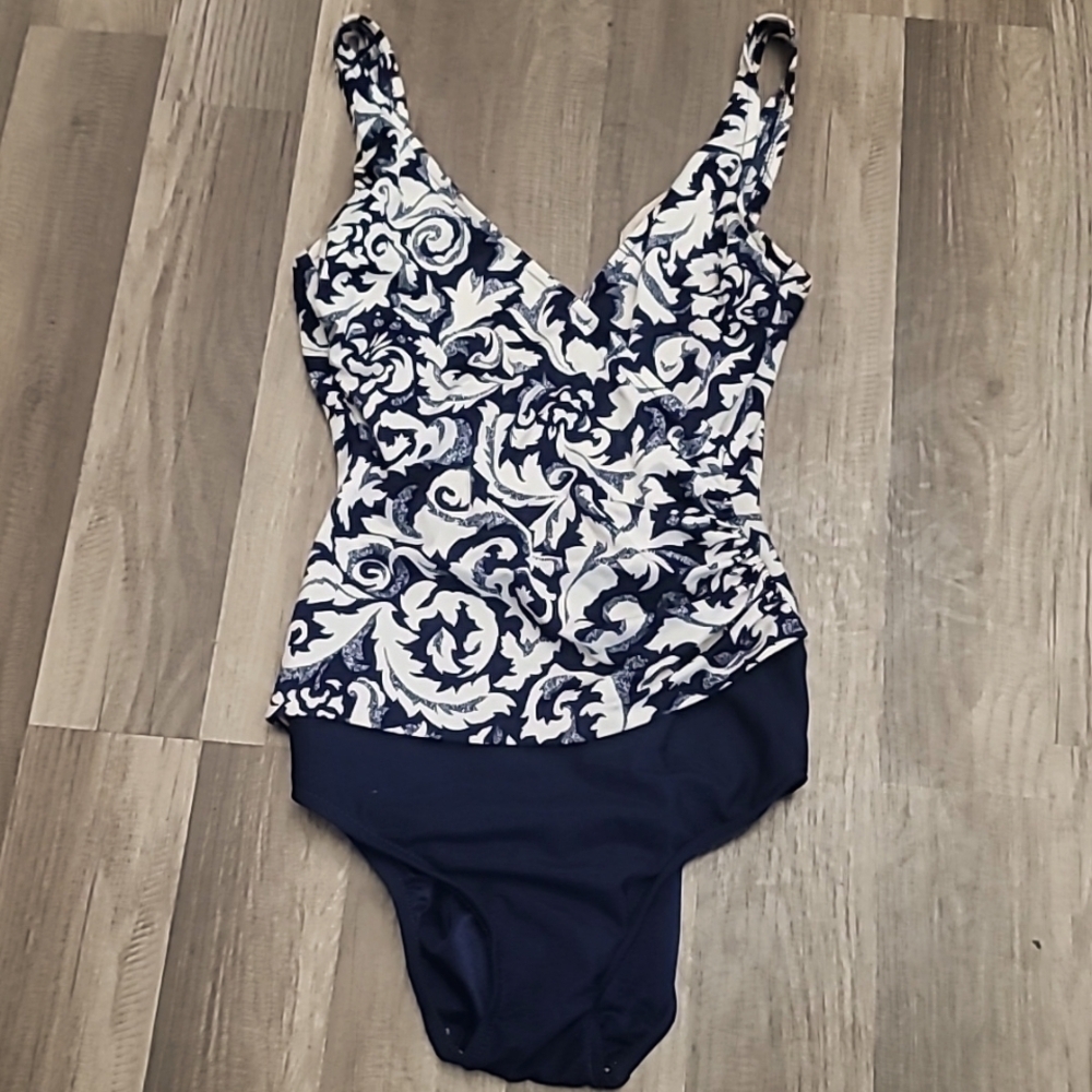 Blue and White Paisley One Piece Swimsuit Tummy Control Size 12